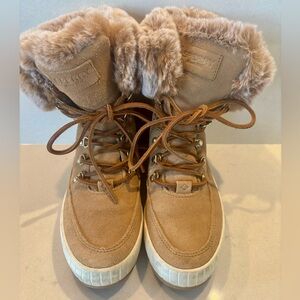 Sperry Tan Fur-Lined Winter Boots